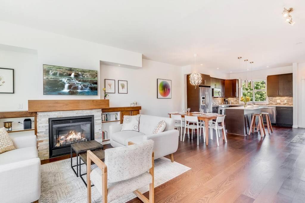 Cedar Hill Sunlit Stay - Bright Spacious & Modern Victoria Exterior foto